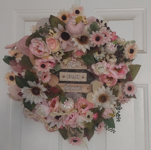 HANDMADE fall wreath decor - Picture 6 of 12